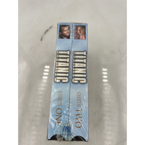 Vintage Titanic VHS Sealed 2 Tape Set 1997 Leonardo DiCaprio Kate Winslet THX - Picture 2 of 7